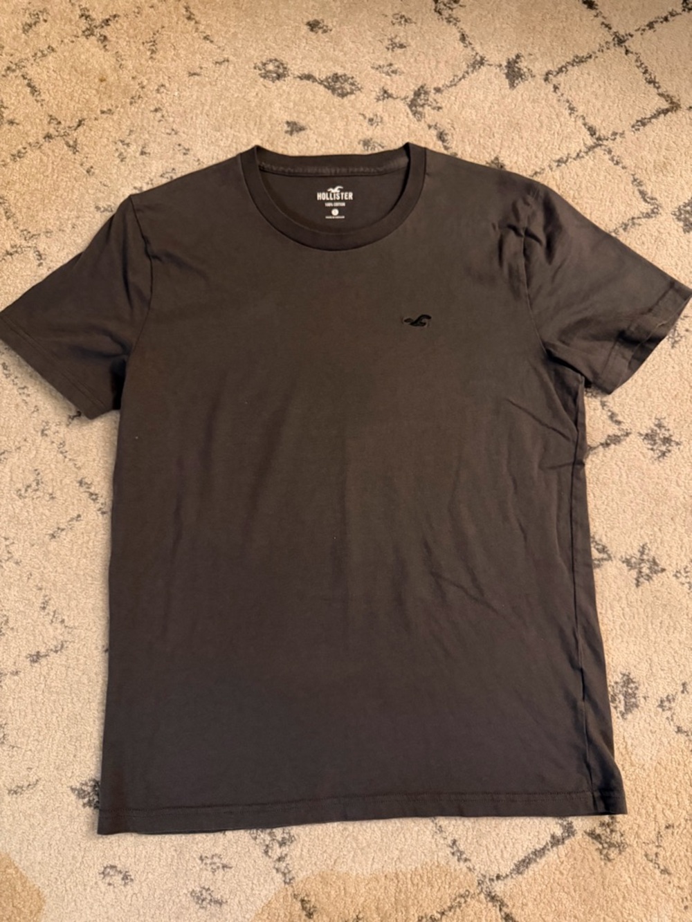 Hollister Men's Black Short-Sleeve Crew Tee